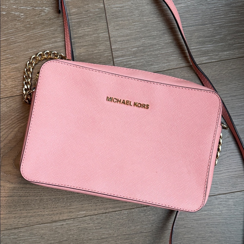 Michael Kors Jet Set Large Saffiano Leather Crossbody in Pale Pink